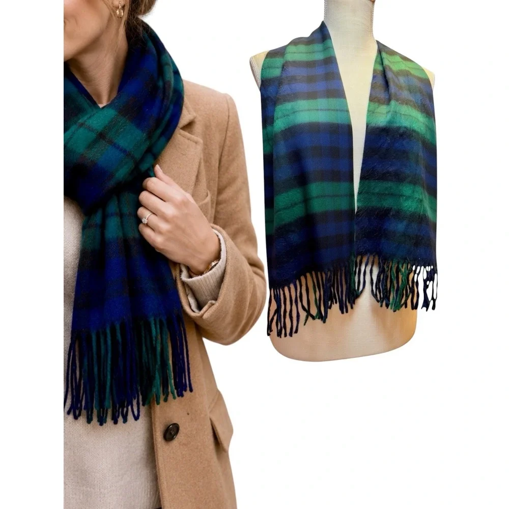 100% Cashmere Black Watch Plaid Scarf Made in Scotland Fringe